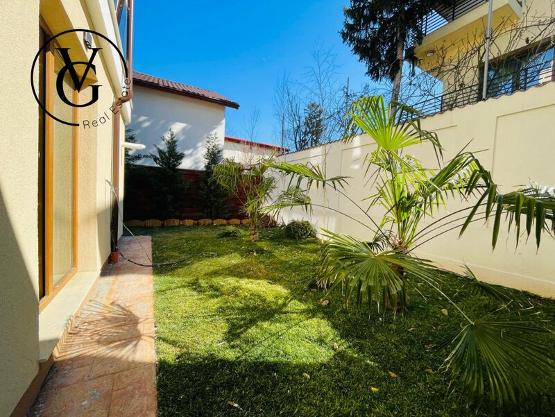 Bucurestii Noi, apartament 3 camere, curte spatioasa.